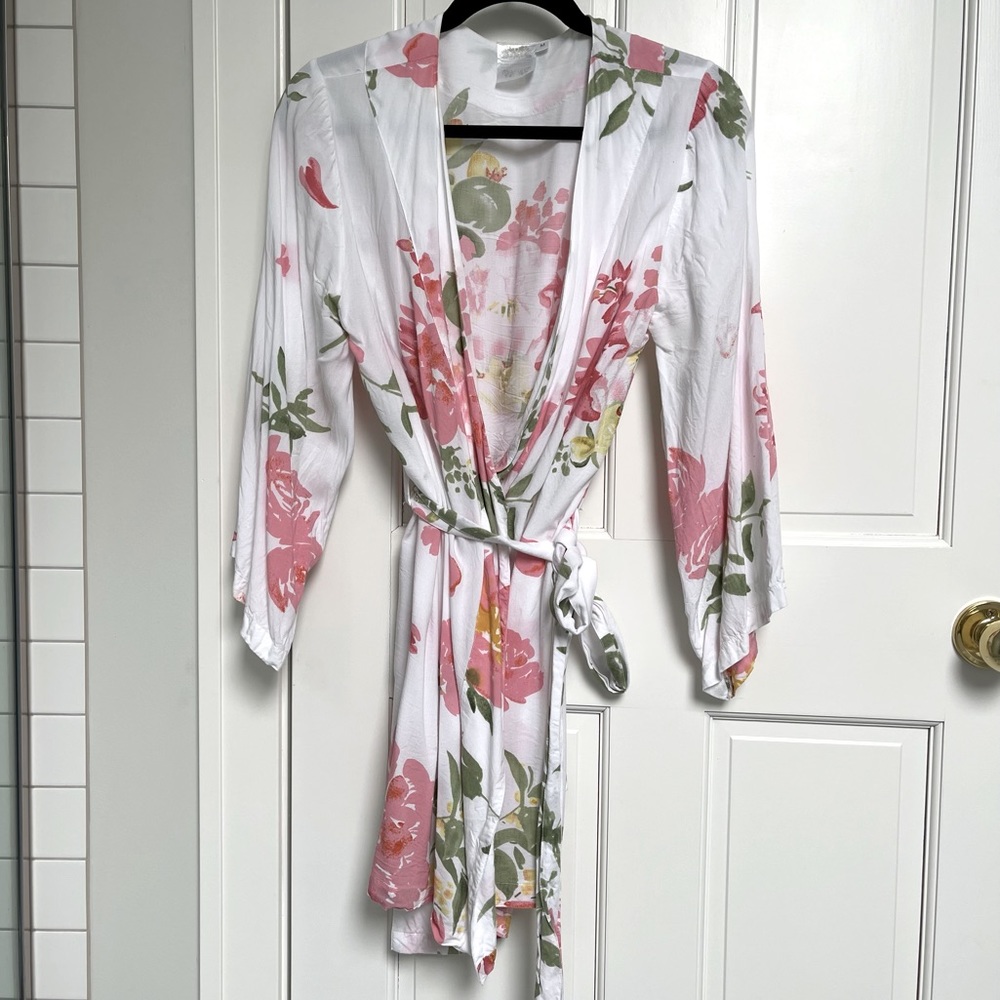 Plum Pretty Sugar Floral Robe
